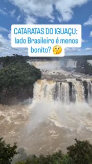 As Cataratas do Iguaçu do lado brasileiro são realmente “menos bonitas”? 🌊🤔 

Muita gente faz essa comparação com o lado argentino, mas a verdade é que elas são experiências complementares.

Enquanto na Argentina você “entra” no sistema de quedas, é do lado brasileiro que você contempla o espetáculo de frente. É a visão panorâmica de cerca de 270 quedas simultâneas — o desenho completo da 11ª maravilha do mundo moderno.

O que você precisa saber para o seu roteiro: 
🚌 Acesso: Após entrar no Parque Nacional, você pega um ônibus panorâmico por 10 min até o início da trilha. 
🦝 Trilha: São 1.200 metros de caminhada leve. Fique atento aos quatis pelo caminho; eles são os donos do parque! 
💦 A Passarela: É o ponto alto. Prepare-se para um barulho ensurdecedor e um banho que, para mim, lavou a alma. A força da natureza ali é surreal: são mais de 1,5 milhão de litros de água por segundo!
☀ ️ Dica da Ju: Na alta temporada os mirantes ficam lotados. Se puder, viaje entre abril e outubro ou chegue assim que o parque abrir para garantir as melhores fotos sem a multidão.

🎒 Checklist de sobrevivência:
Protetor solar e boné (o calor é severo).
Calçado confortável.
Capa ou proteção para eletrônicos (você VAI se molhar).

Quer ver como é a experiência na Garganta do Diabo pelo lado argentino? 🇦🇷 

Então segue o perfil para acompanhar o próximo vídeo da série e confira o relato completo no link da bio!

#CataratasDoIguacu #FozDoIguacu #LadoBrasileiro #TurismoBrasil #DicasDeViagem